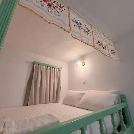 Francis Traditional Karpathian House Μενετές