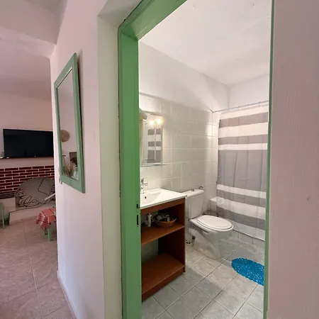 Σπίτι διακοπών Francis Traditional Karpathian House Μενετές