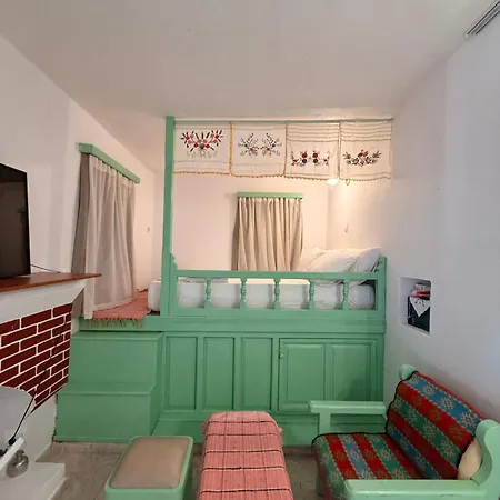 Σπίτι διακοπών Francis Traditional Karpathian House Μενετές
